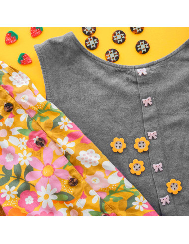 4-hole daisy buttons - Yellow 27 mm