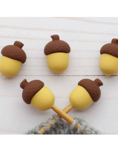 Stitch stoppers for knitting needles - Tassel 2