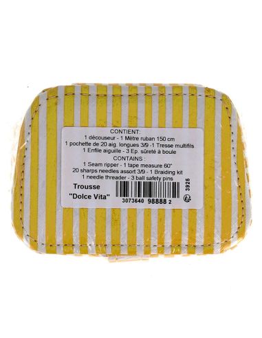 Sewing kit - More love please