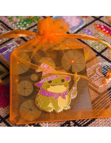 Magnetic needle holder - Magic toad
