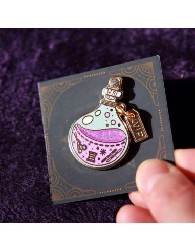 Magnetic needle holder - Purple magic potion