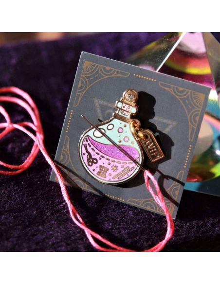 Magnetic needle holder - Purple magic potion